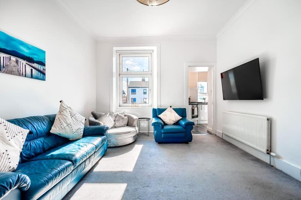 Kali Apartment - Spacious 3 Bed Apartment In Wishaw Wishaw  Exterior photo